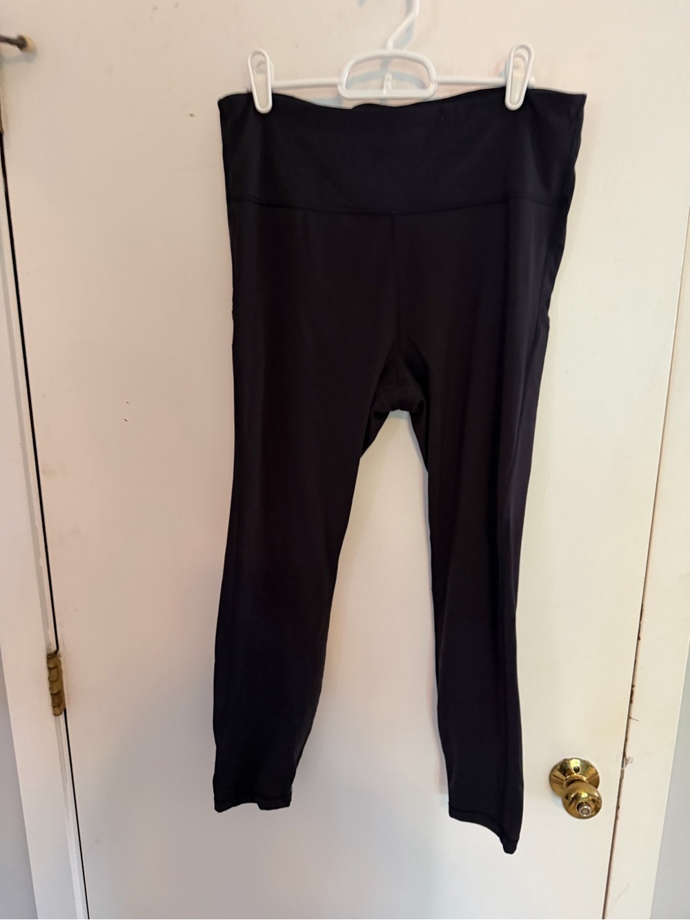 Athleta Ultimate Stash Pocket 7/8 Tight | Large